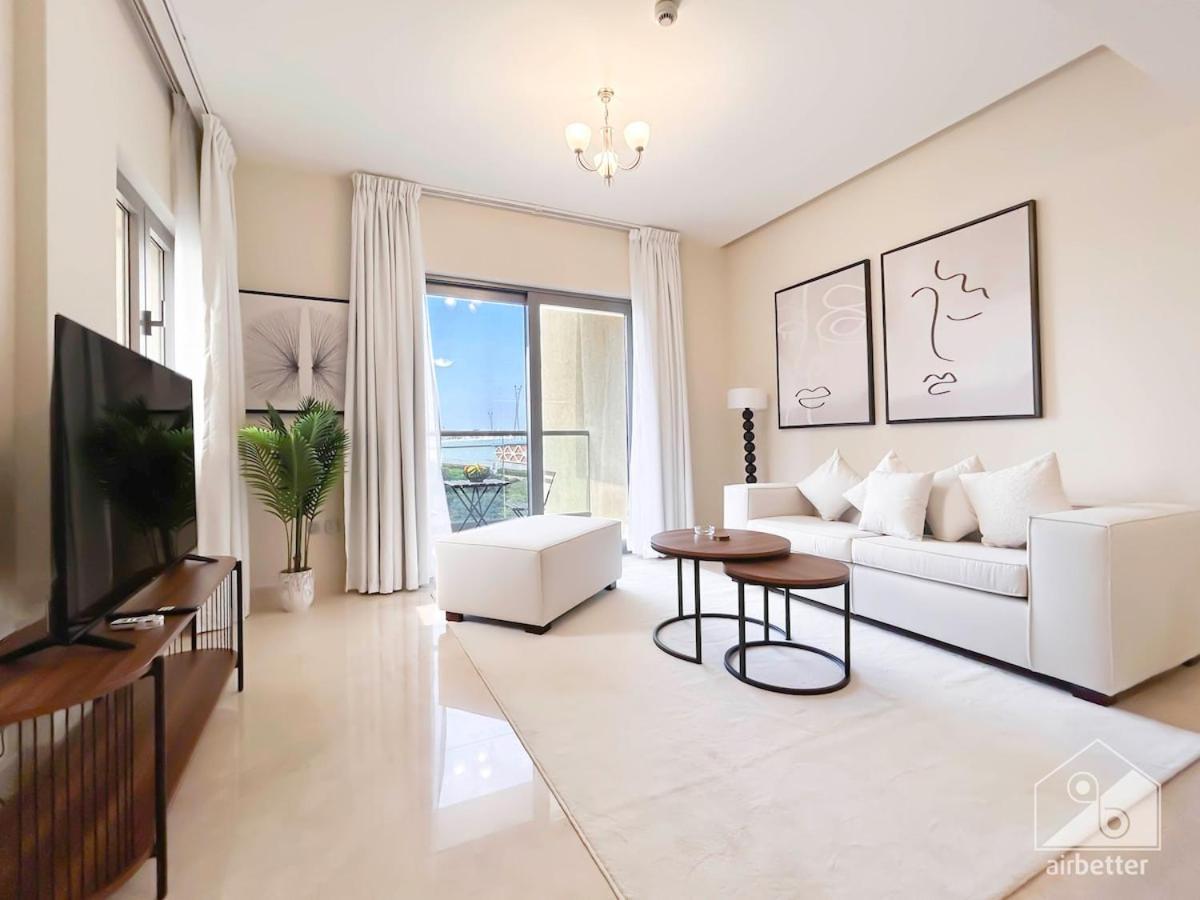 Waterfront Luxury Living At Manazel Al Khor Dubai